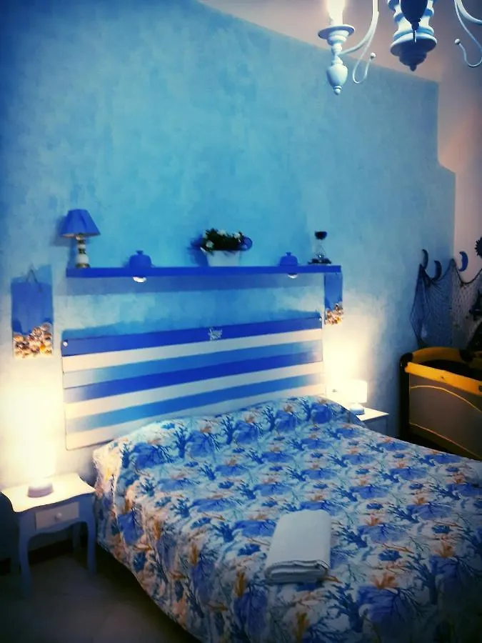 La Maison Des Caprices_ La Spezia _Stazione_5Terre